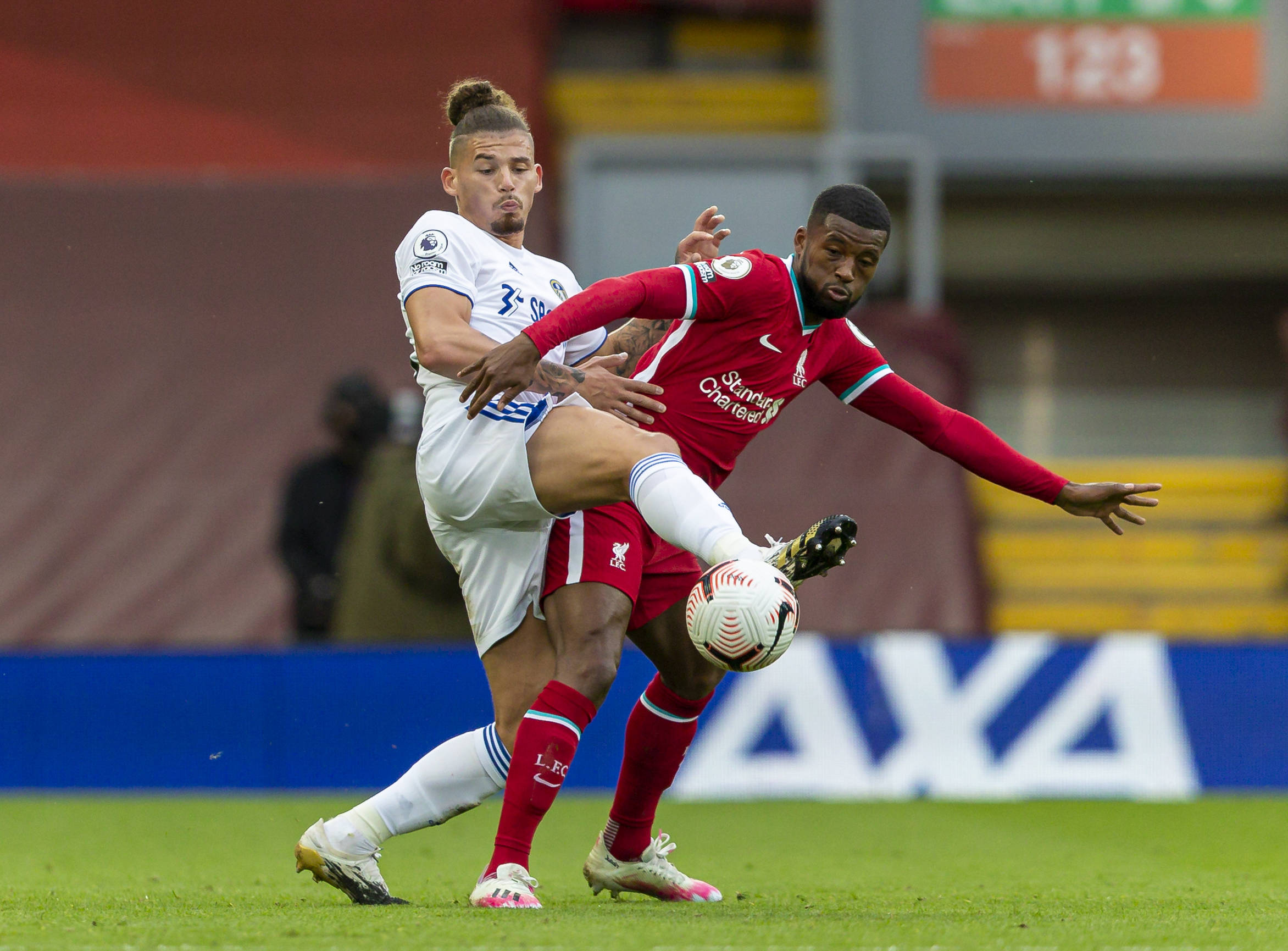 自身品牌打 自身品牌打